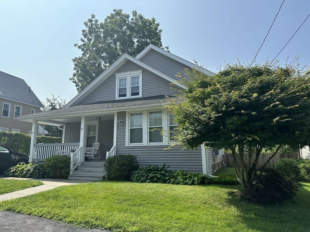 Property Photo:  42 Greendale Ave  MA 01606 