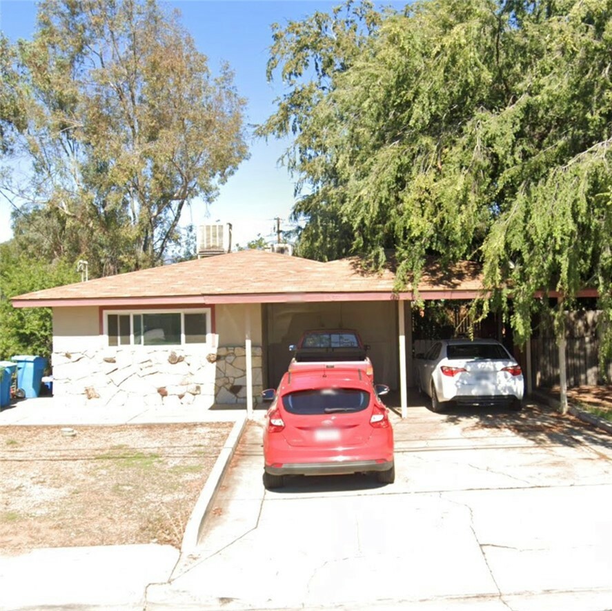 124 Ave L  Calimesa CA 92320 photo