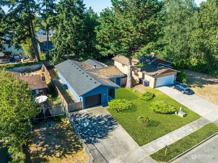 Property Photo:  1420 S 85th St  WA 98444 