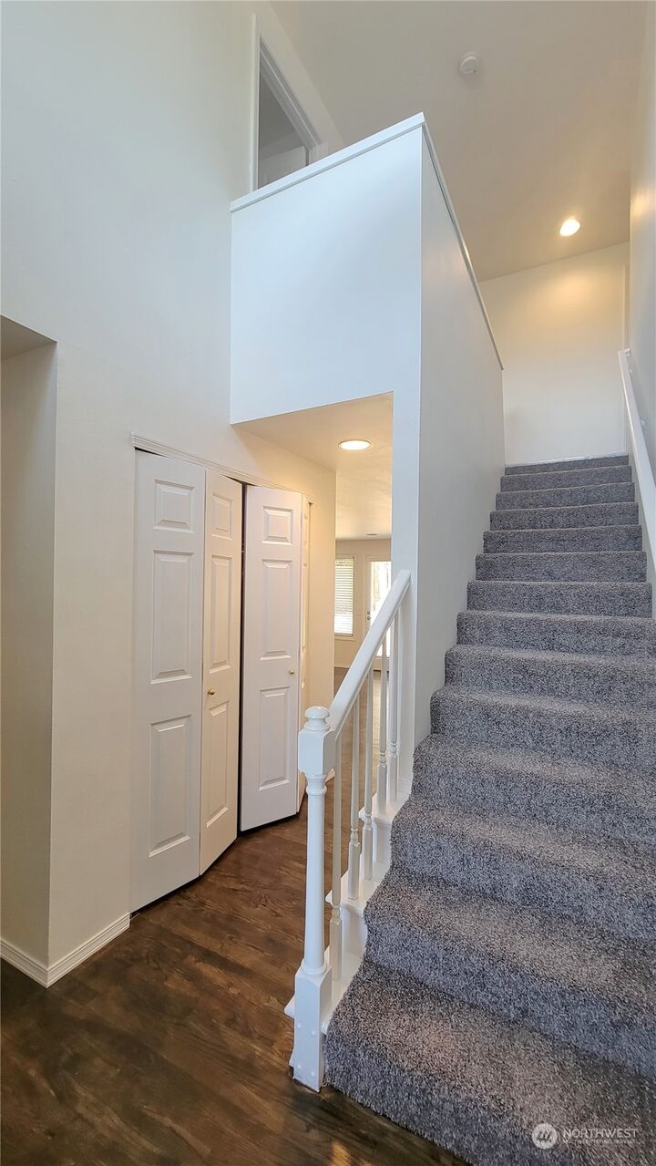 Property Photo: 13054 35th Avenue NE WA 98125