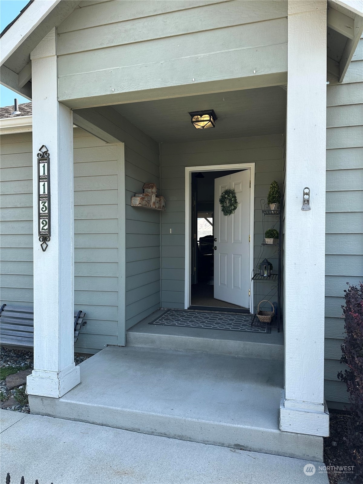Property Photo:  1132 SE Jean Street  WA 98802 