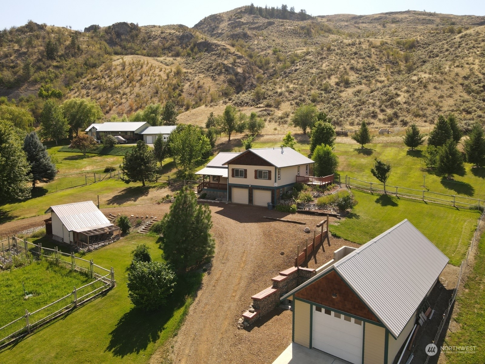 Property Photo:  851 D Highway 7 D  WA 98855 