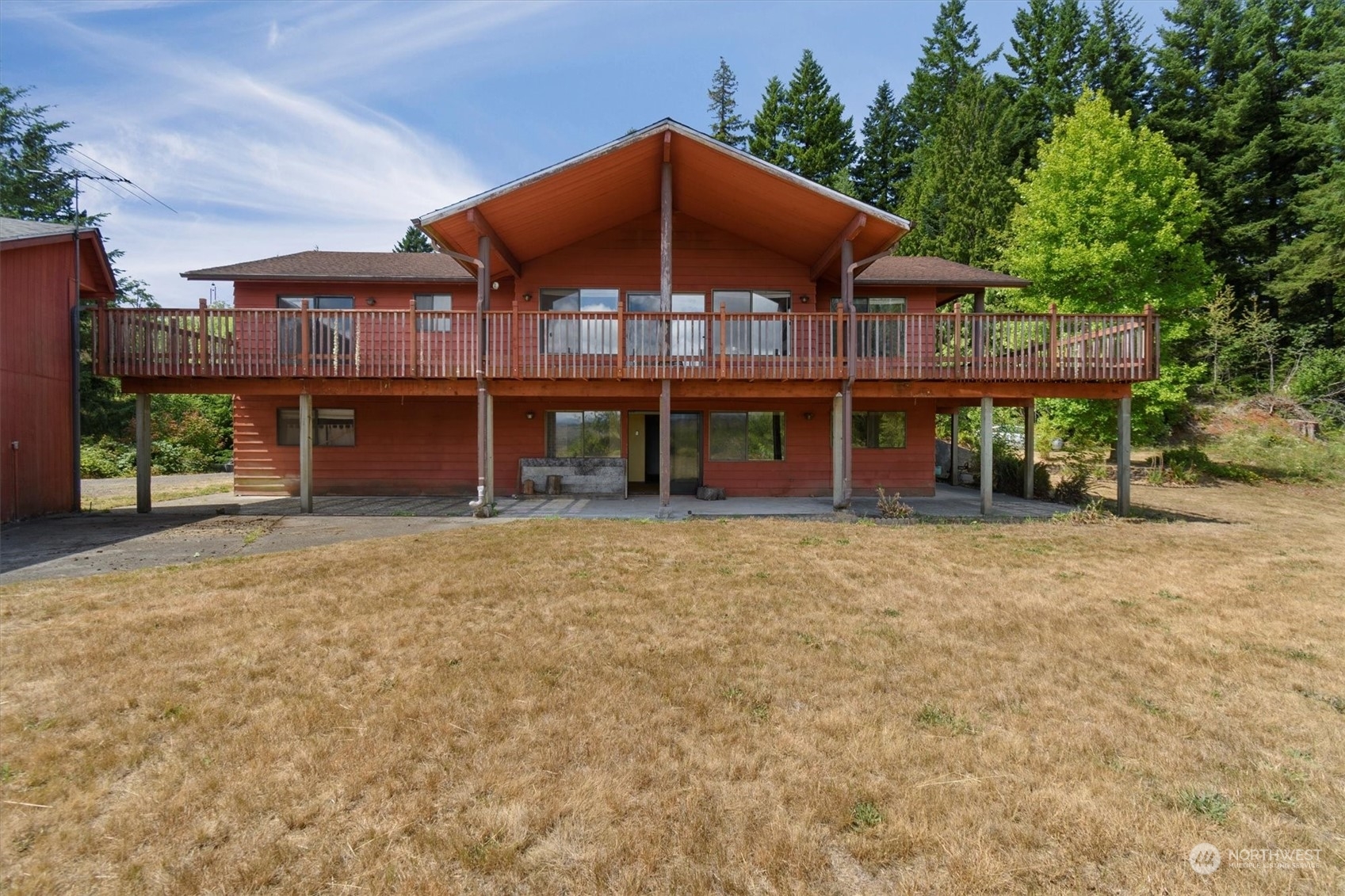 Property Photo:  1110 Woodside Drive  WA 98632 