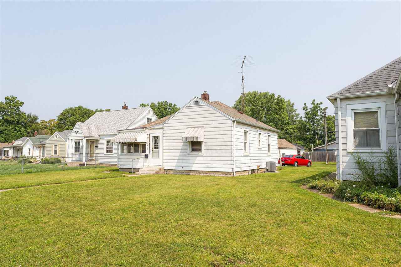 Property Photo:  2418 Walnut Street  IN 47362 