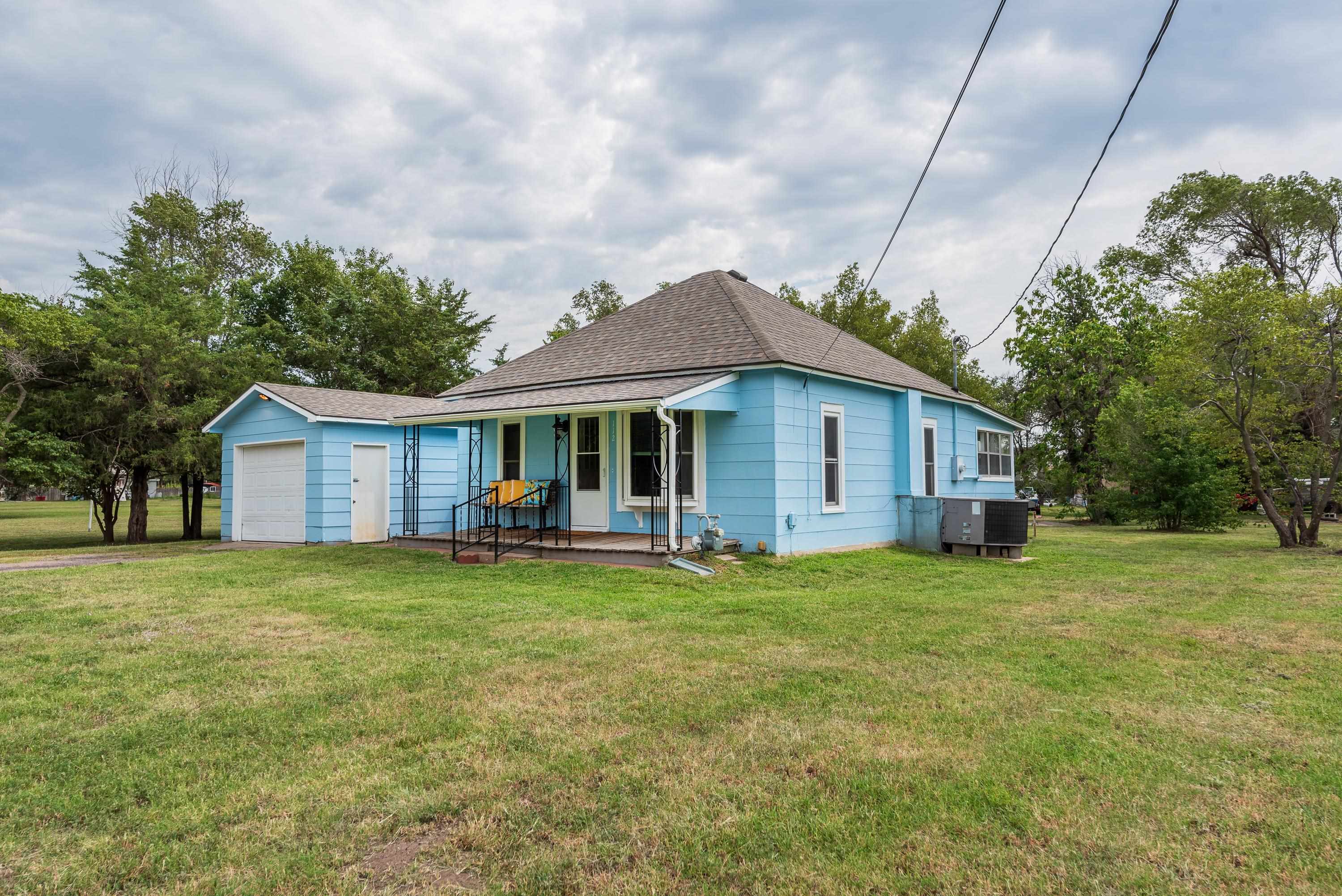 Property Photo:  112 S Dacey Ave  KS 67016 