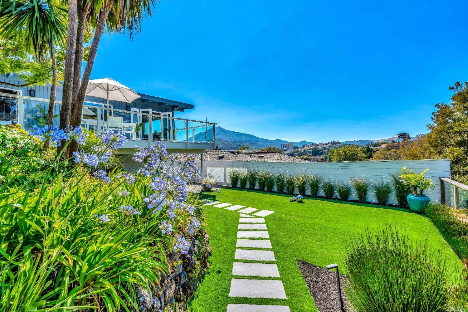 Property Photo: 27 Via La Cumbre CA 94904