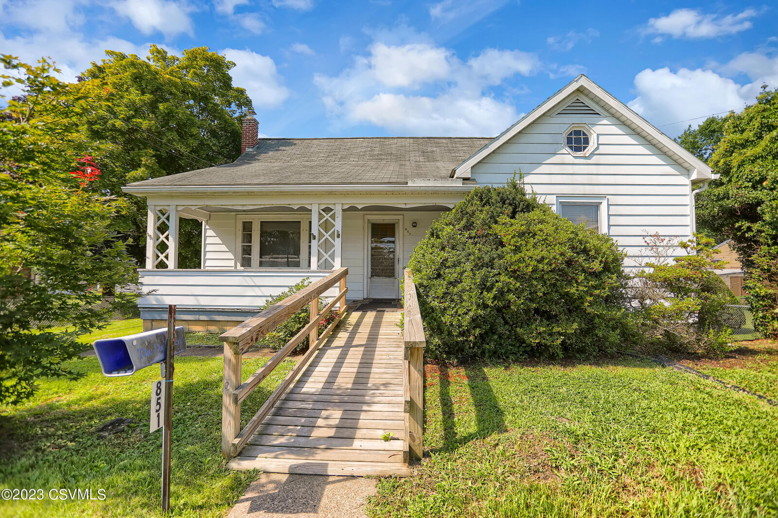 Property Photo:  851 Queen Street  PA 17857 