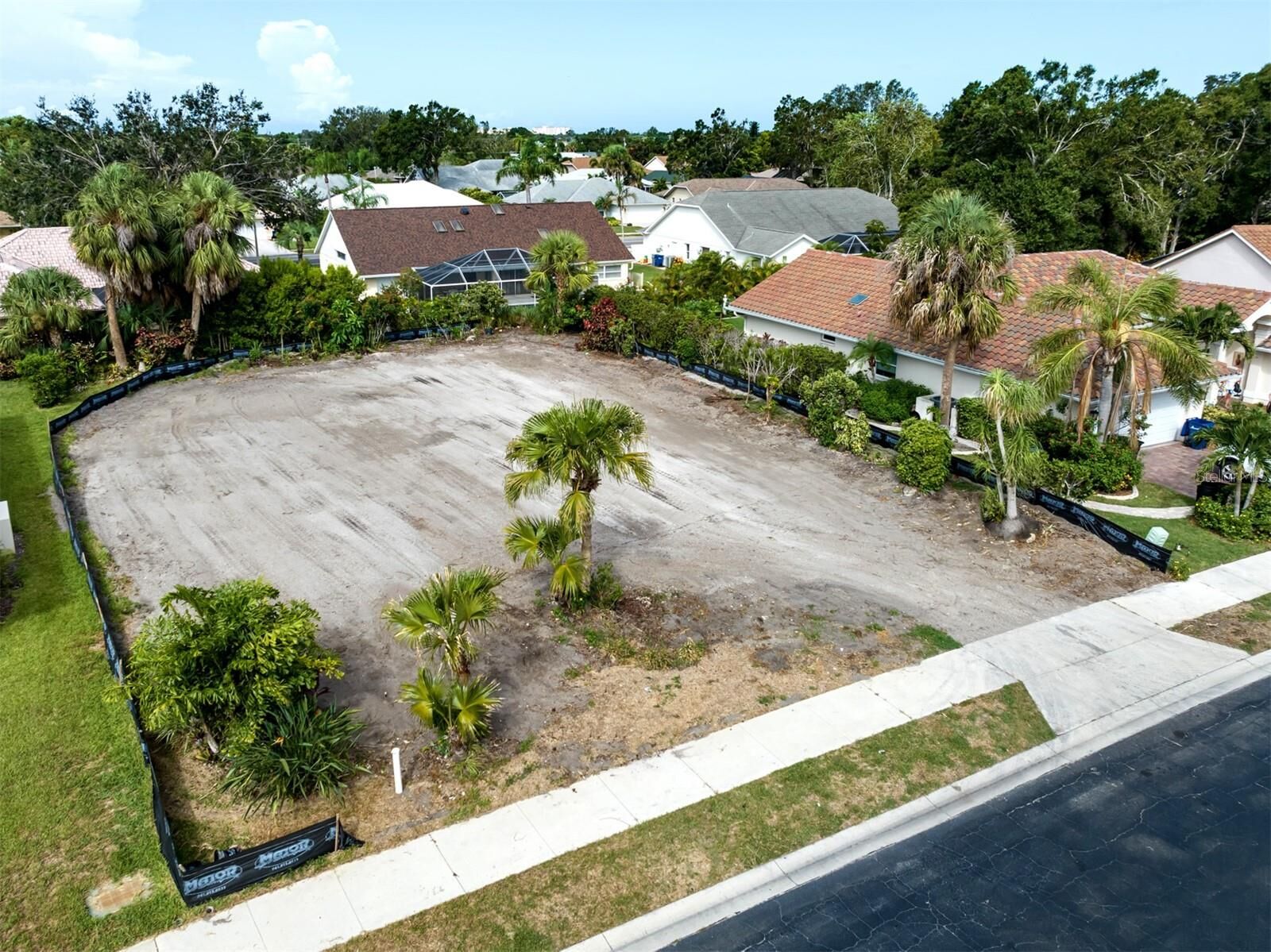 Property Photo:  565 Park Estates Square  FL 34293 