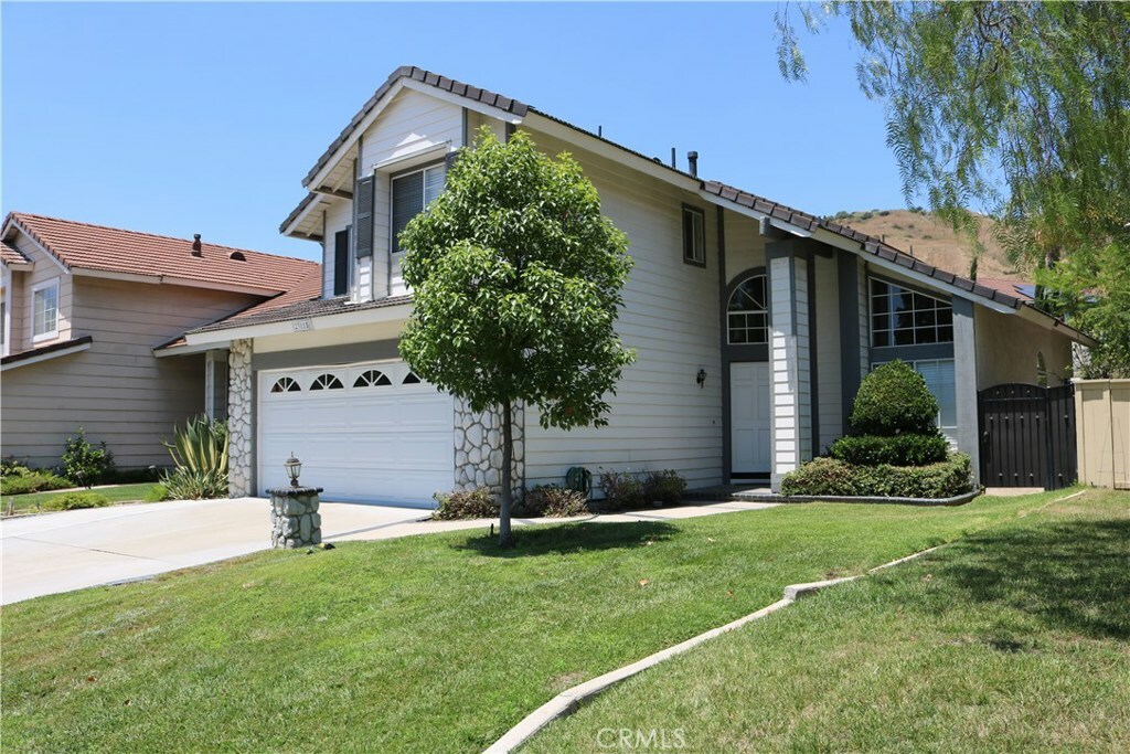 Property Photo:  23115 Sleeping Oak Drive  CA 92887 