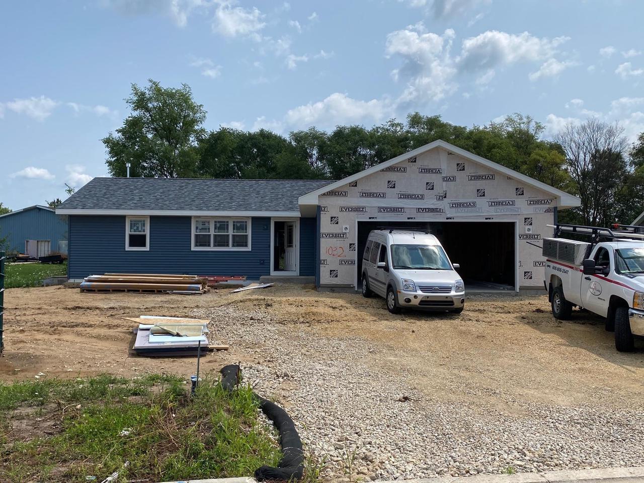 Property Photo: 1032 Plum Court WI 53546