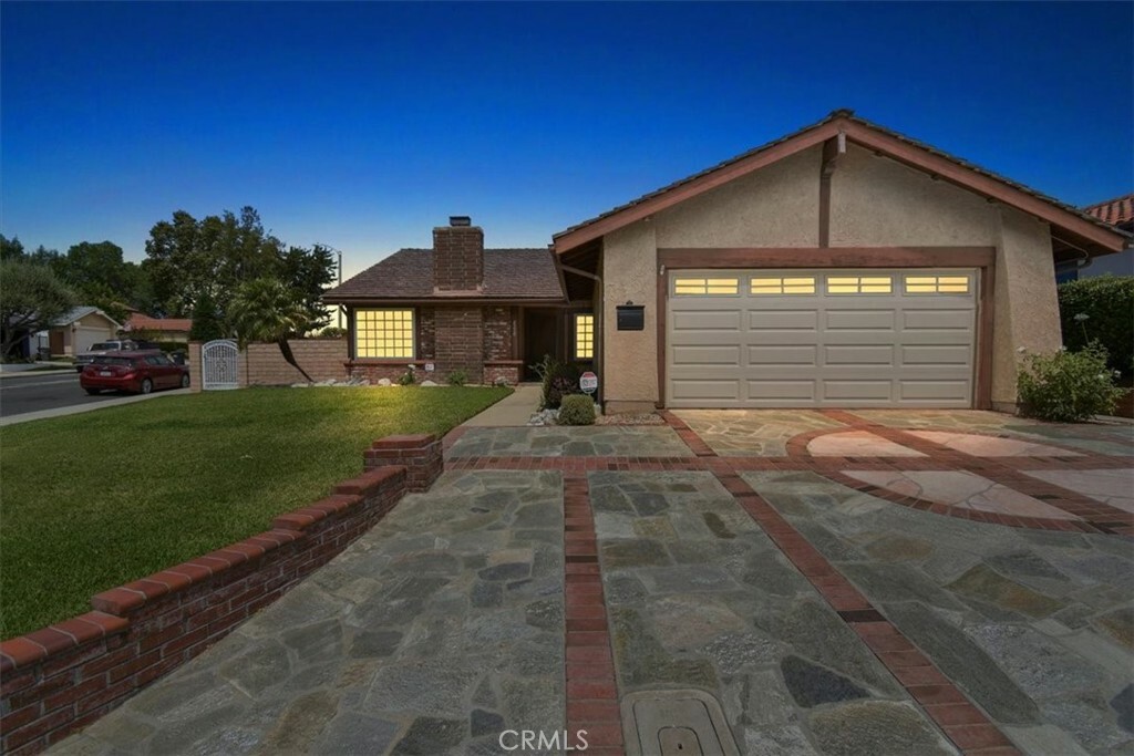 1661 Avenida Loma Vista  San Dimas CA 91773 photo