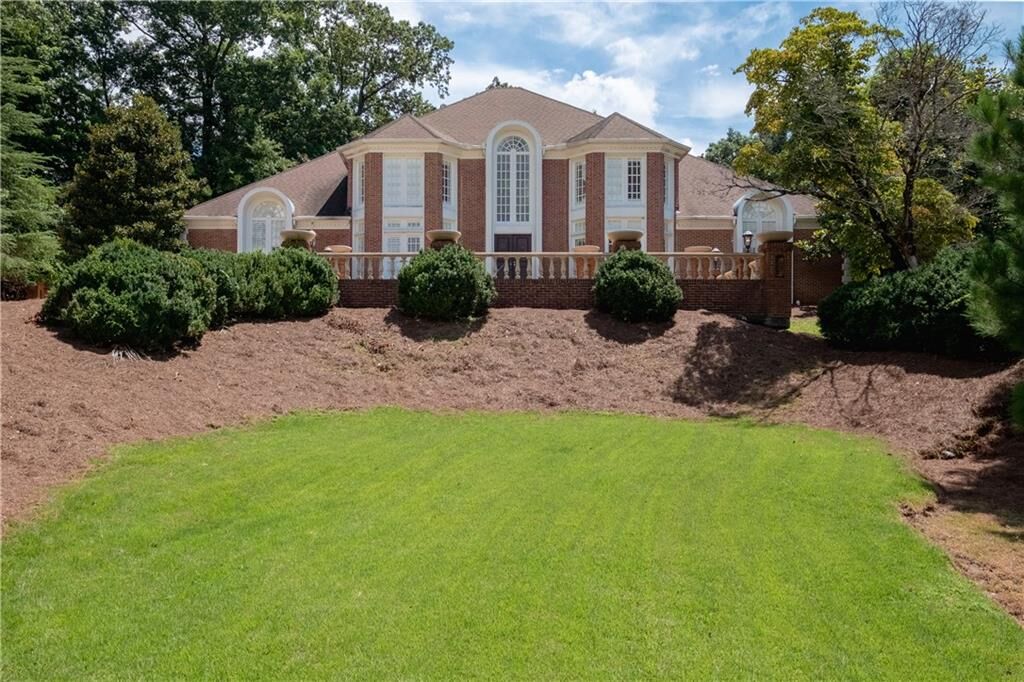 Property Photo:  5325 N Powers Ferry Road  GA 30327 