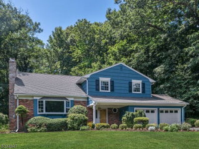 Property Photo:  7 Oak Park Dr  NJ 07960 