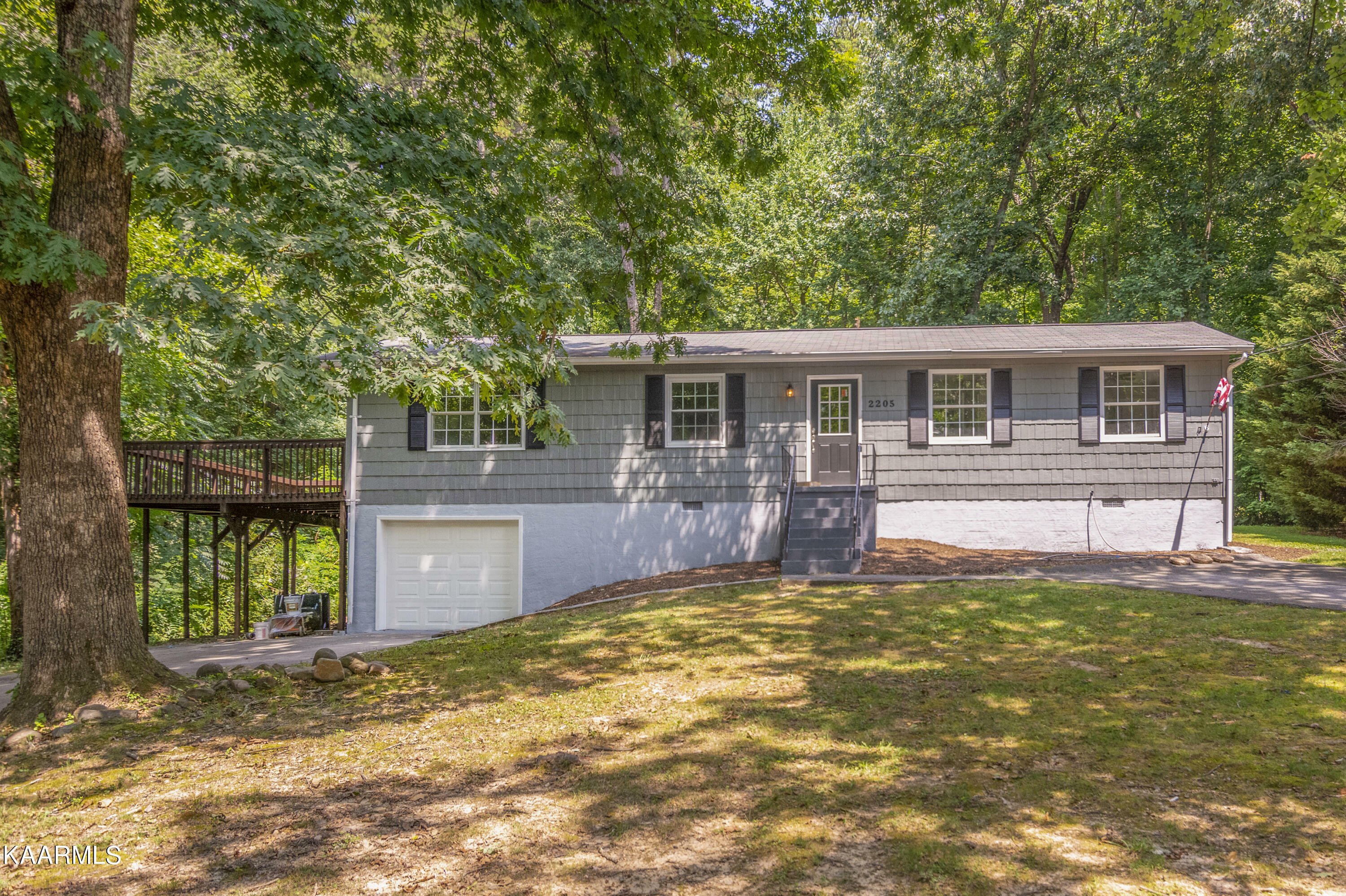 Property Photo:  2205 Ridgecrest Drive  TN 37918 