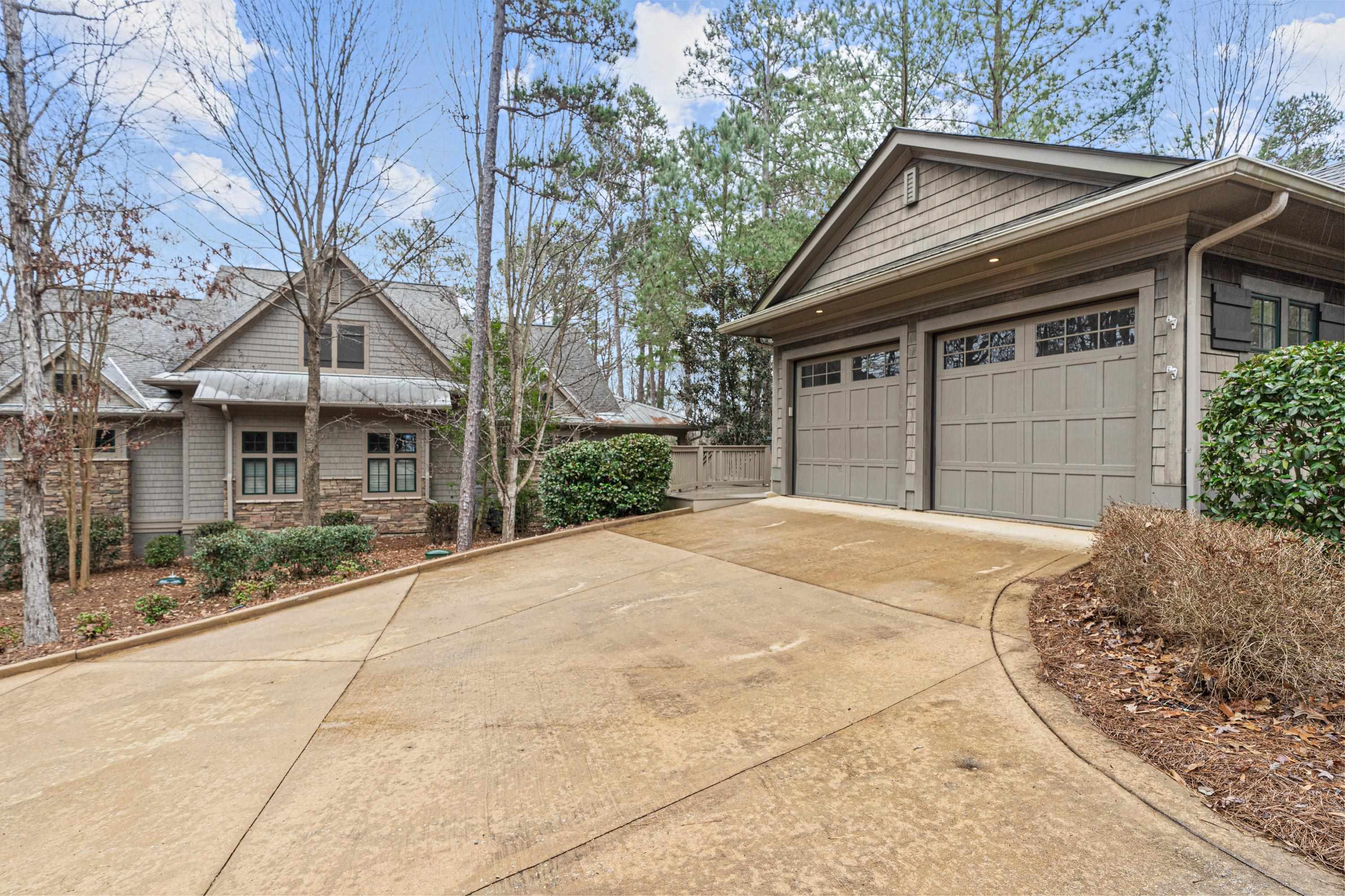 Property Photo:  1020 Sallies View  GA 30642 