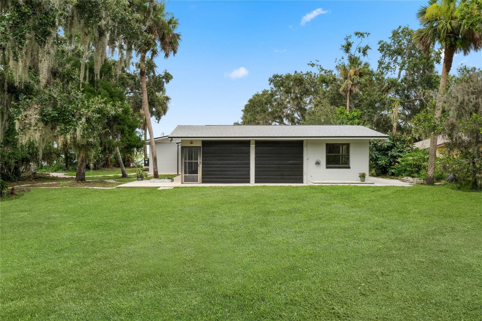 Property Photo: 2484 Fort Lane Road FL 32732