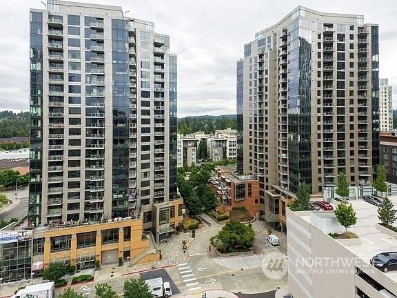 10610 NE 9th Place 708  Bellevue WA 98004 photo