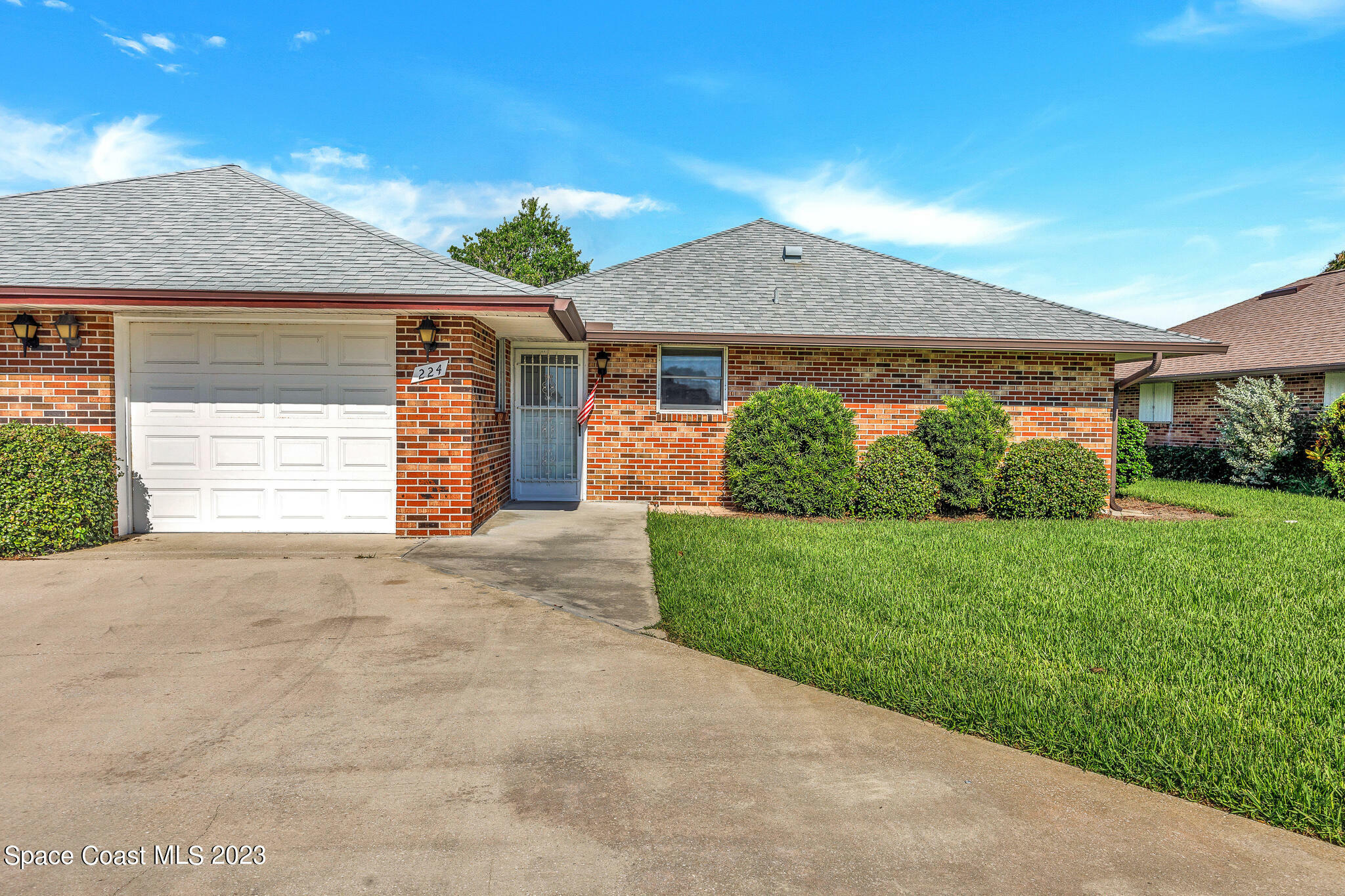 Property Photo: 224 Chalet Avenue FL 32903