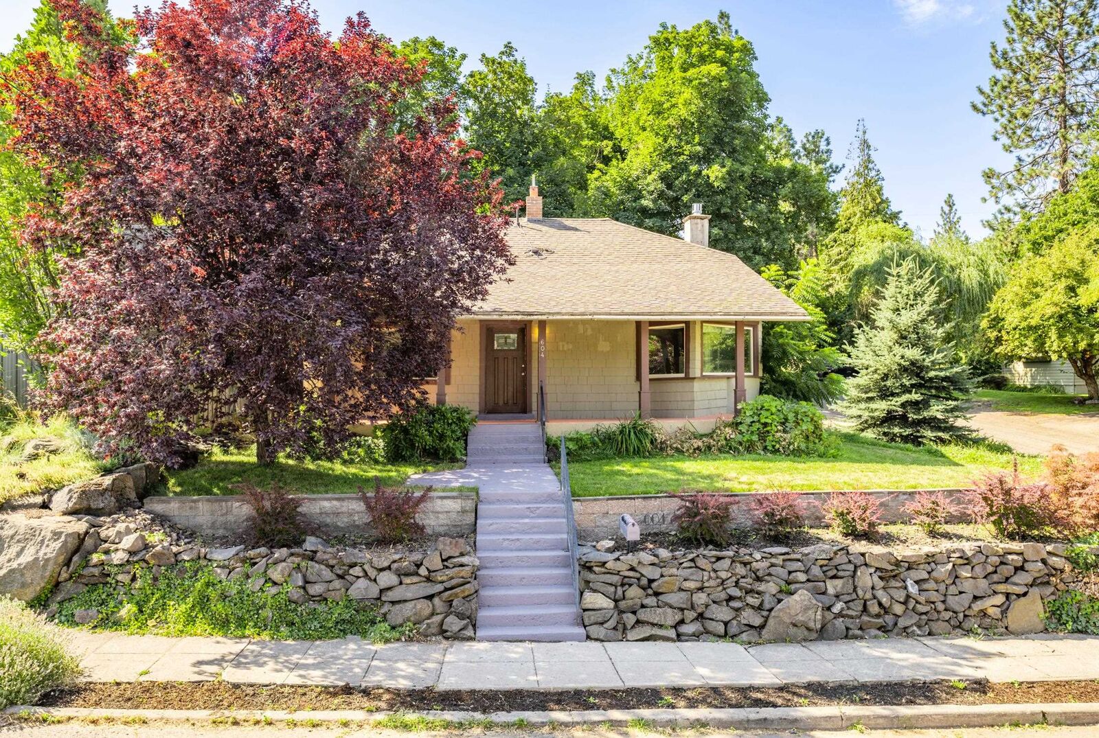 Property Photo:  604 E 18th Ave  WA 99203 