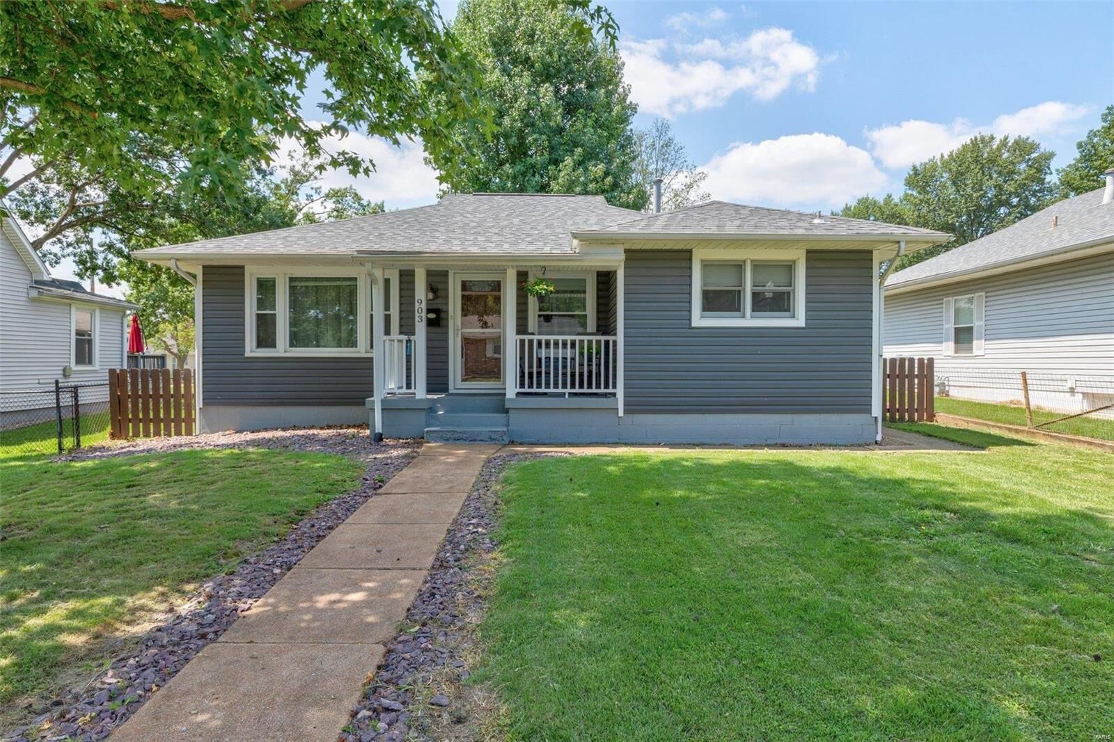Property Photo: 903 Mississippi Avenue MO 63019
