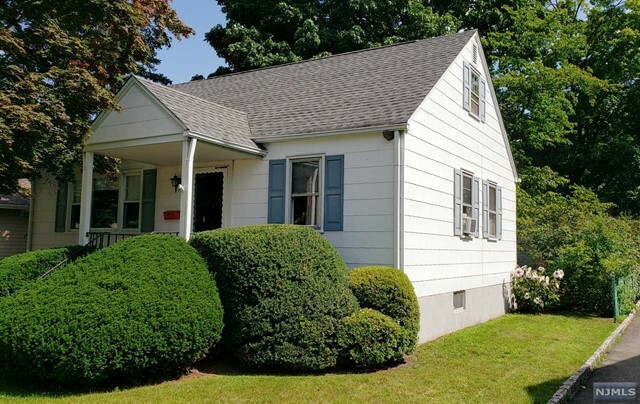 53 Jacksonville Road  Pequannock Township NJ 07440 photo