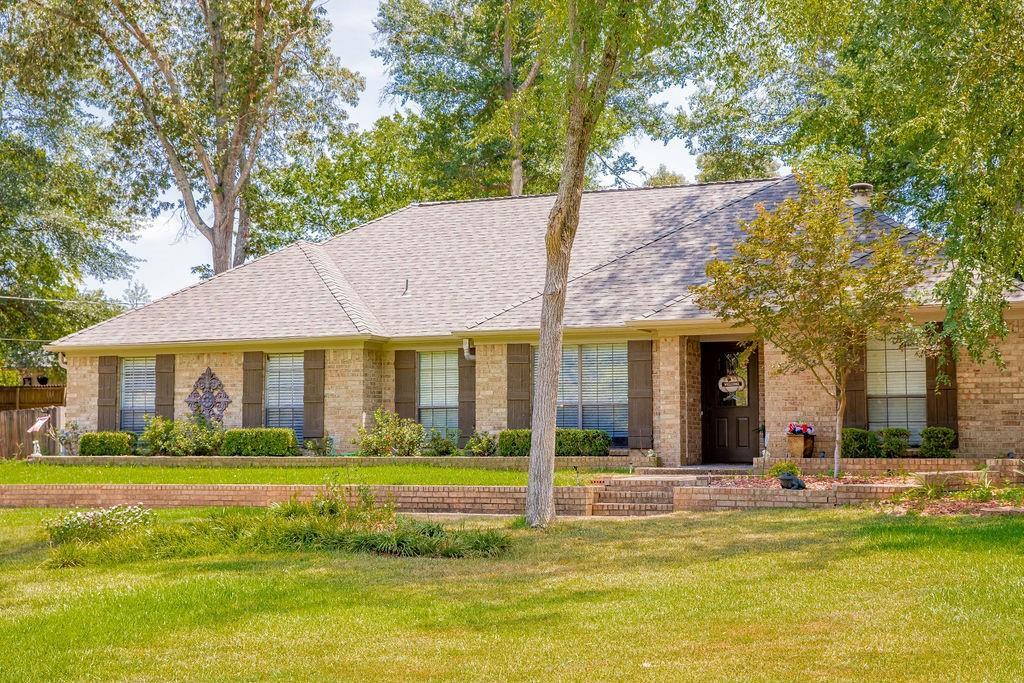 Property Photo: 1534 Hideaway Lane W TX 75771