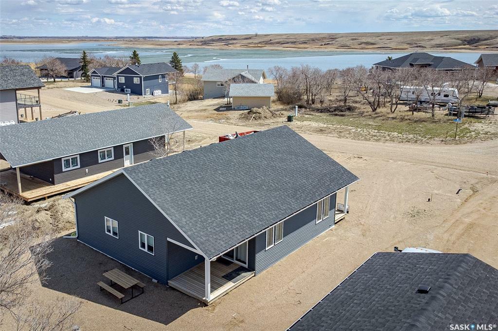 32 Grace Lane  Diefenbaker Lake SK S0L2E0 photo