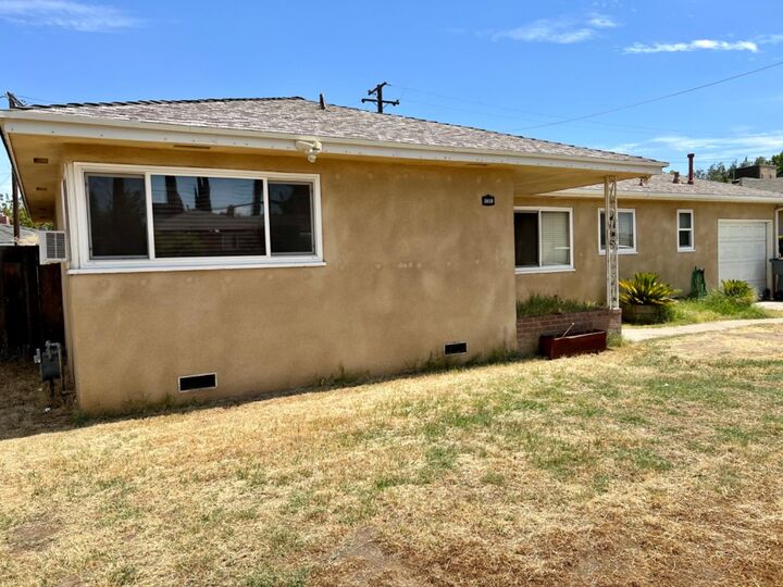 Property Photo:  3020 N 2nd Street  CA 93703 