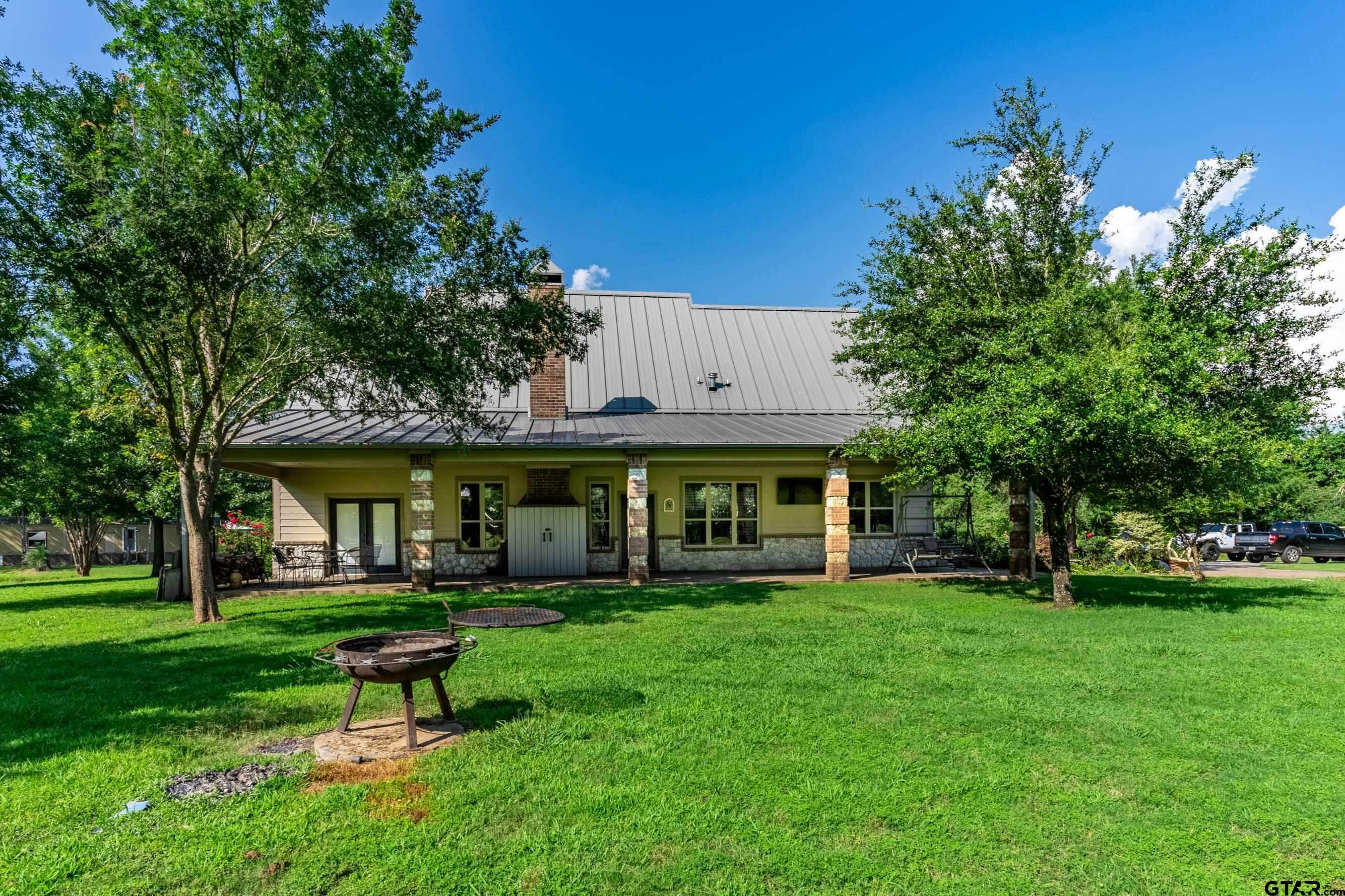 Property Photo:  3031 W Hwy 67  TX 75482 