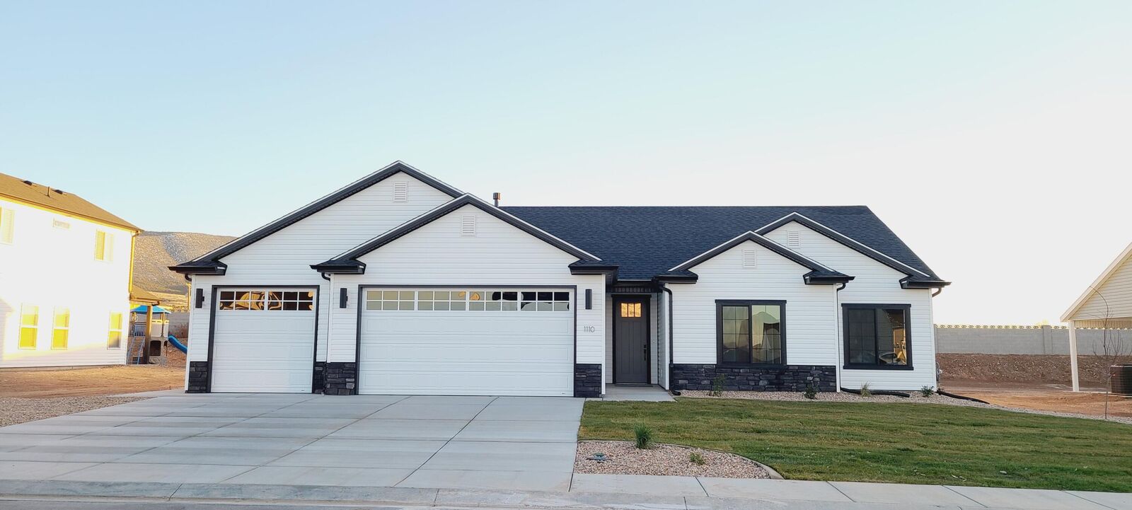 Property Photo:  1110 E 4290 N  UT 84721