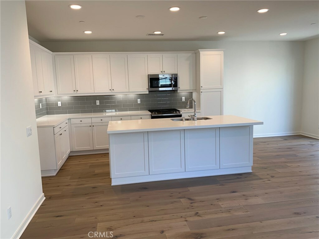 Property Photo:  33434 Paseo El Lazo  CA 92675 