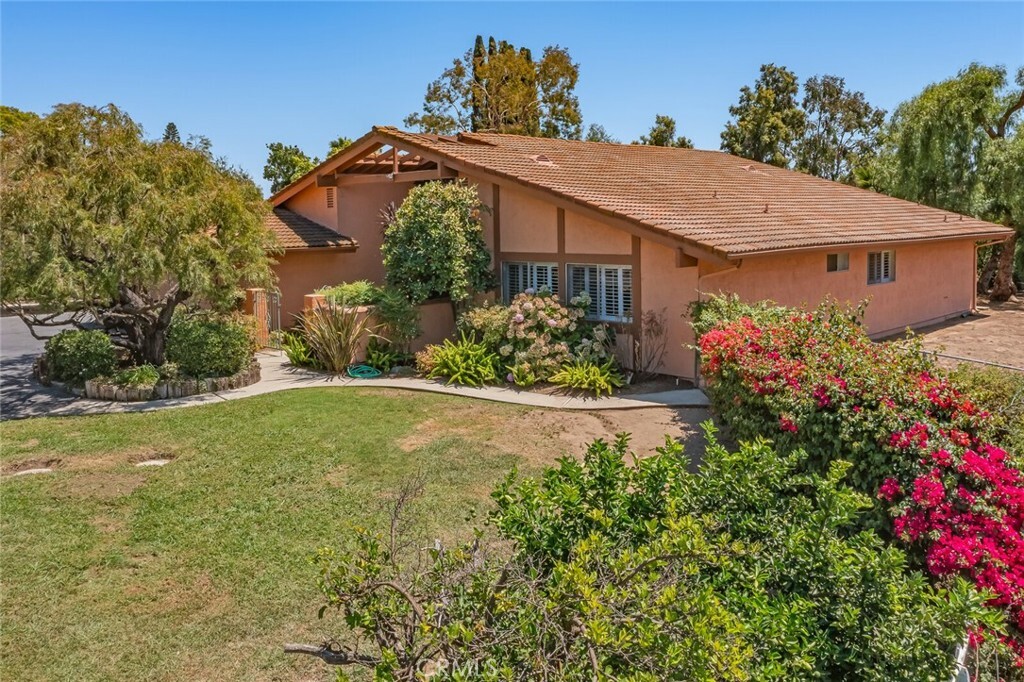 Property Photo:  2035 E Mission Road  CA 92028 