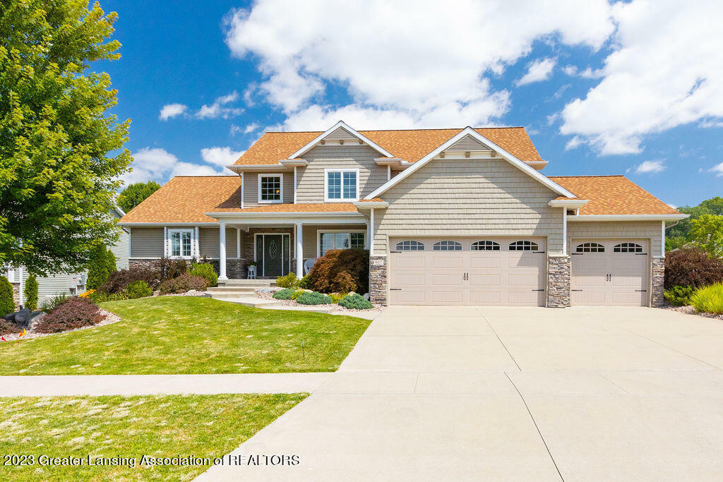 Property Photo: 907 Woodbury Drive MI 48837