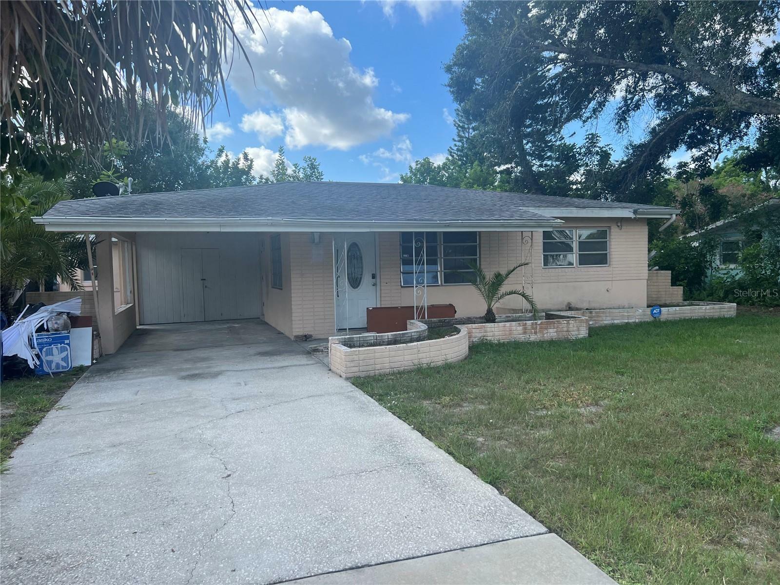 Property Photo:  4462 Brooksdale Drive  FL 34232 