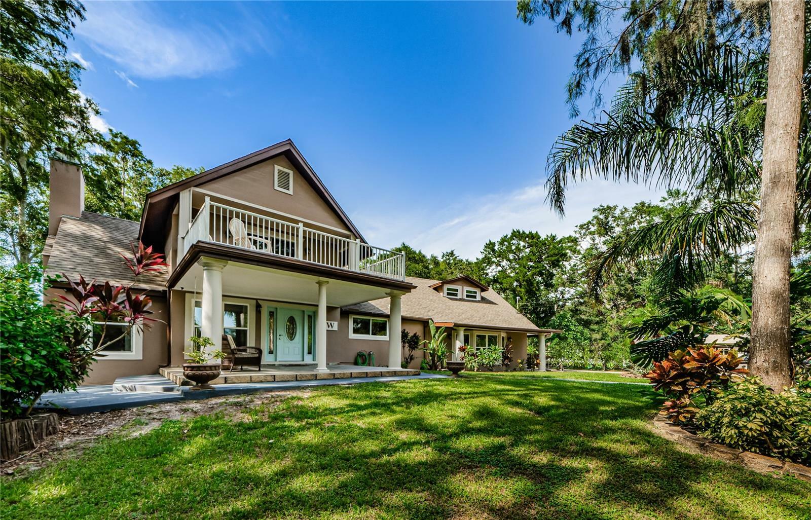 Property Photo:  2202 Amity Court  FL 34655 