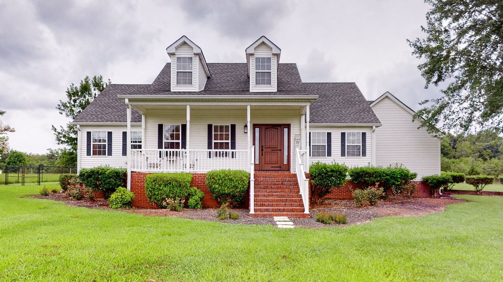 Property Photo: 16 Caplenor Ln TN 37090