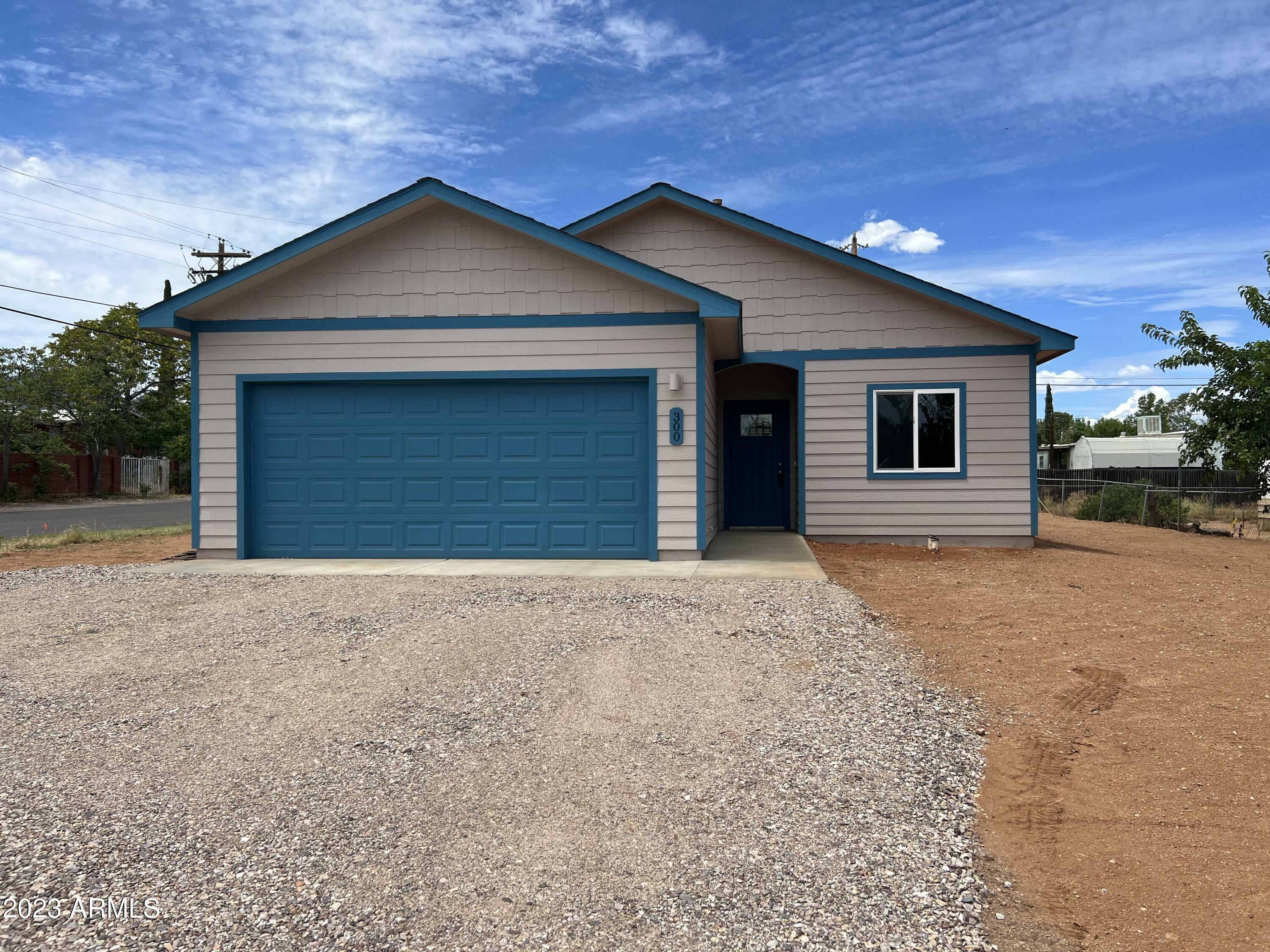 Property Photo:  300 N 6th Street  AZ 85635 