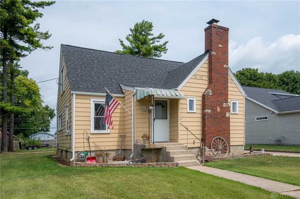 Property Photo: 212 E Monument Street OH 45359