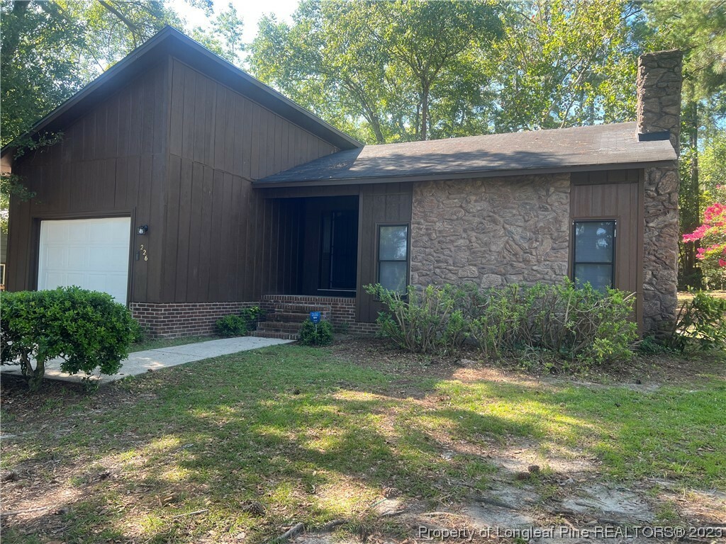 Property Photo:  226 Timberlake Drive  NC 28314 