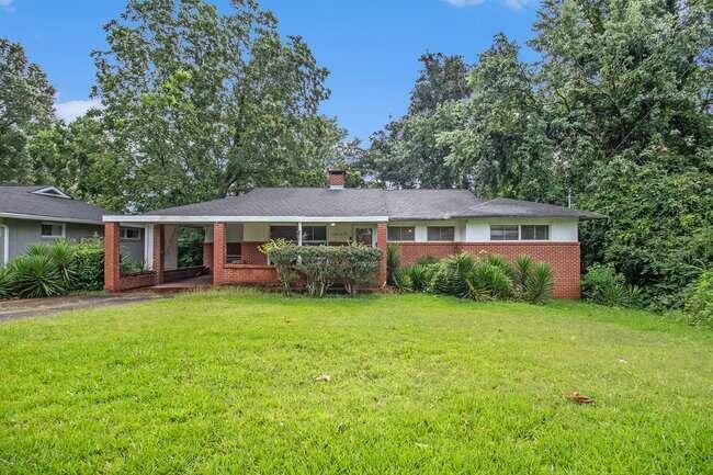 Property Photo:  3443 Hyland Drive  GA 30032 