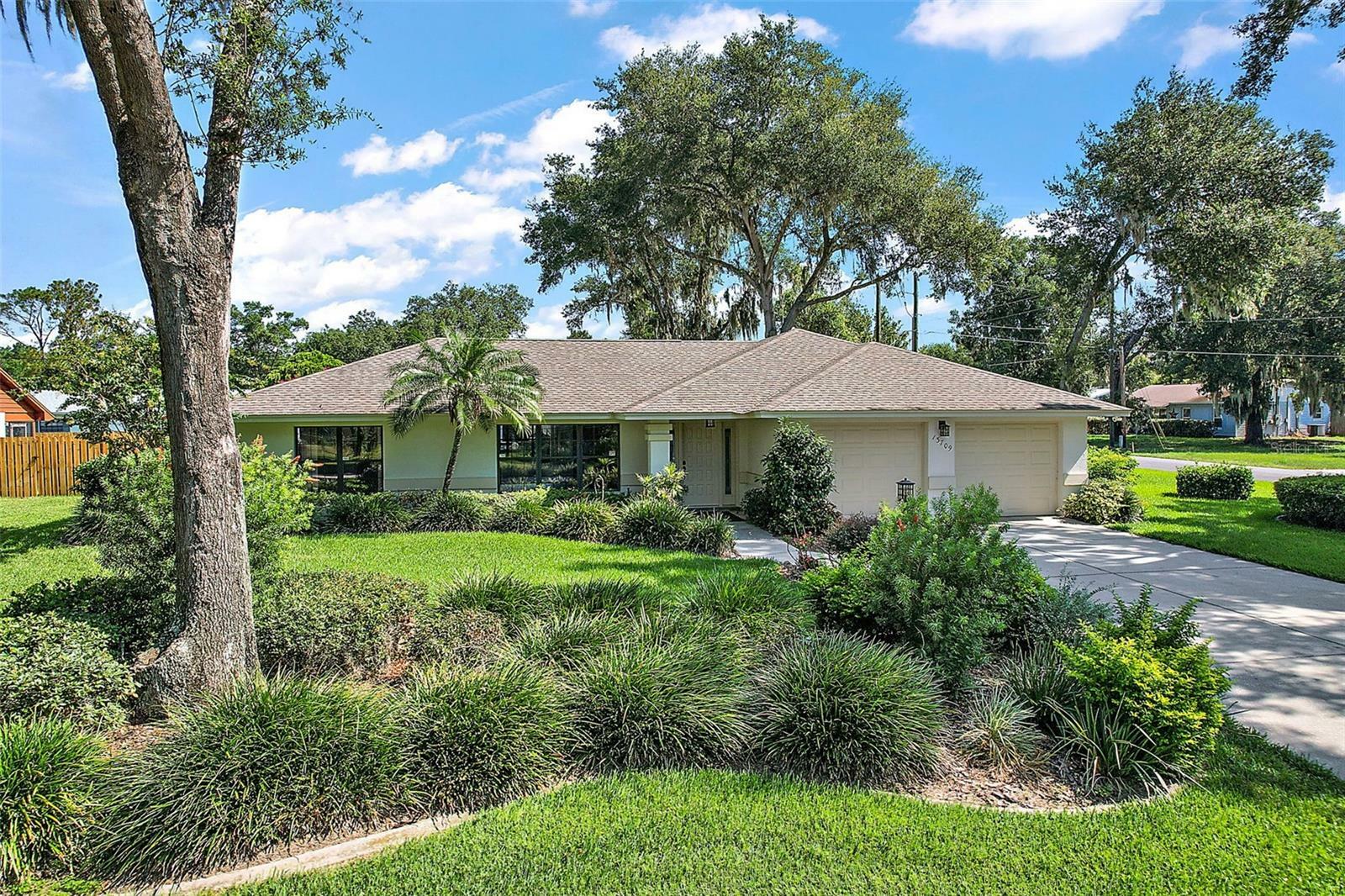 Property Photo:  13709 Jeremy Place  FL 32735 