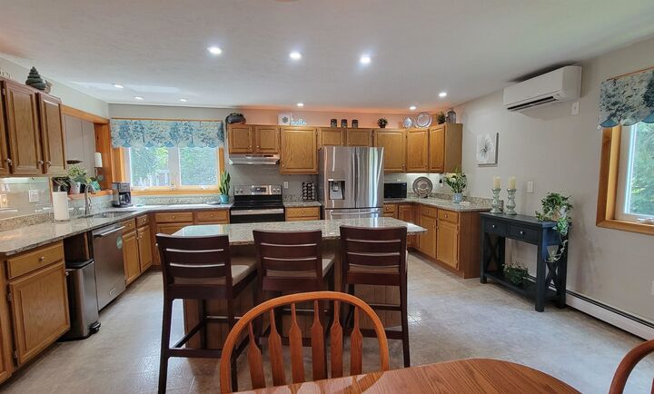 Property Photo: 88 Violet Street NH 03045