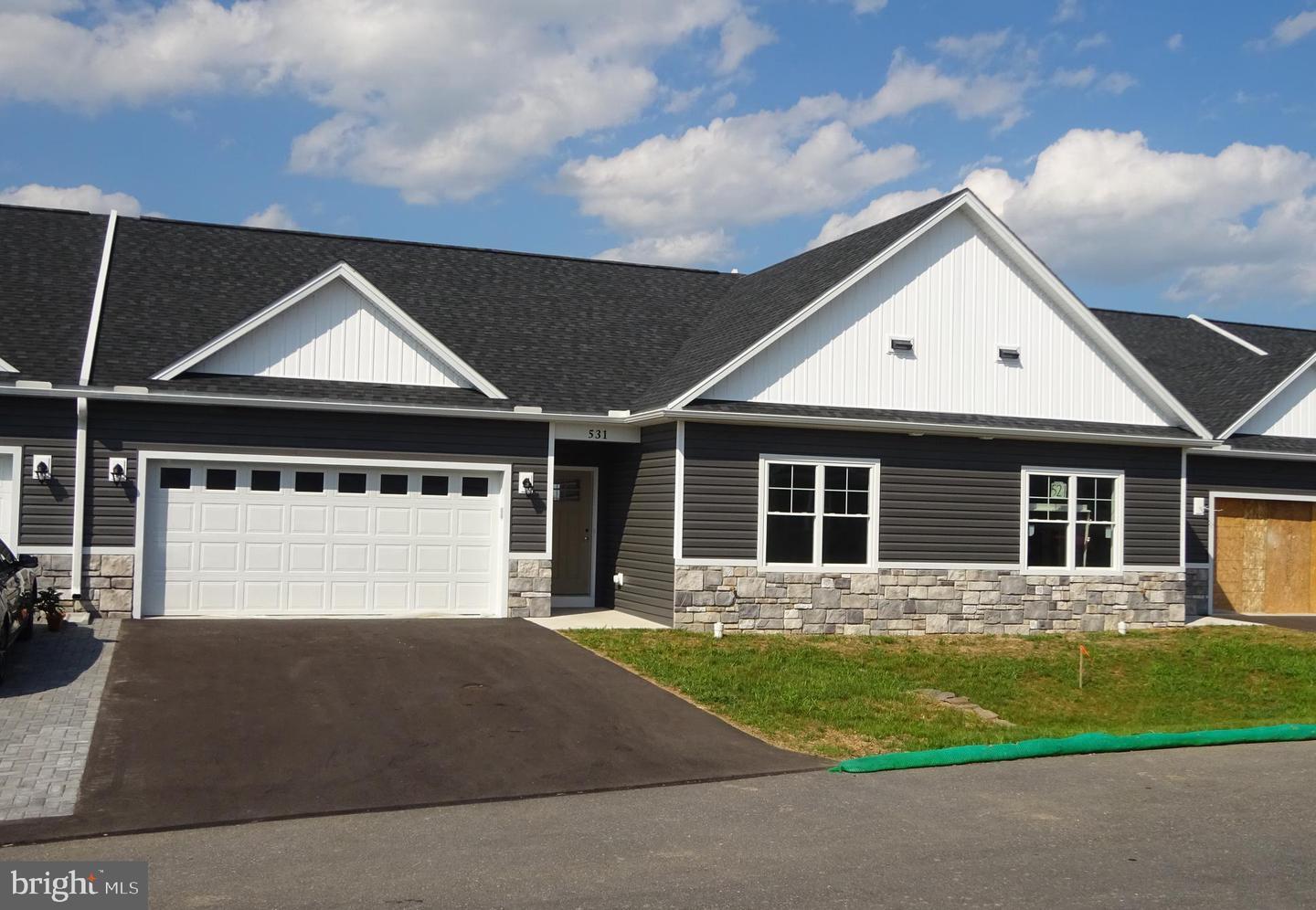 Property Photo:  531 Shook Court E  PA 17225 