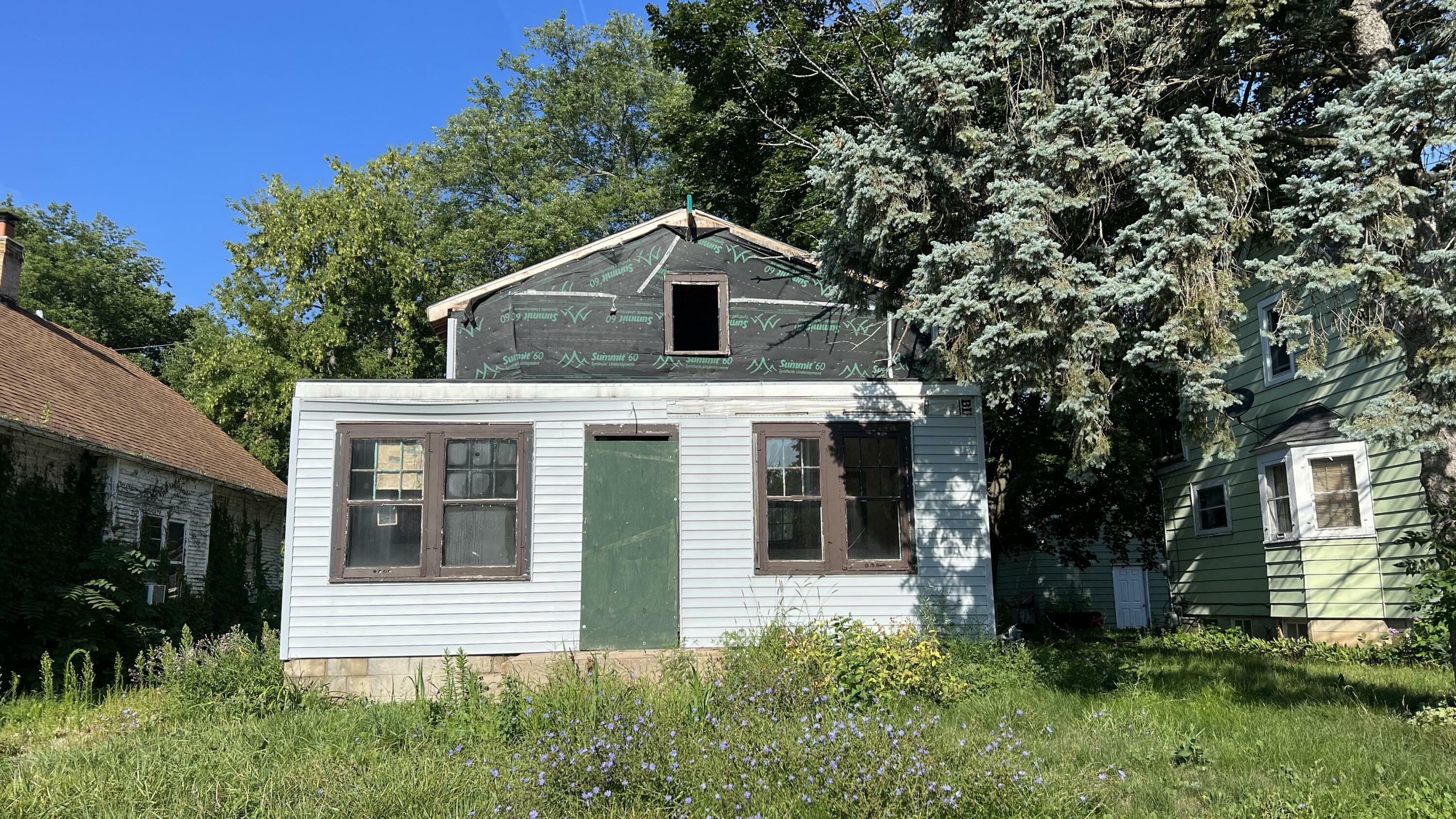 Property Photo:  5659 N 39th St  WI 53209 