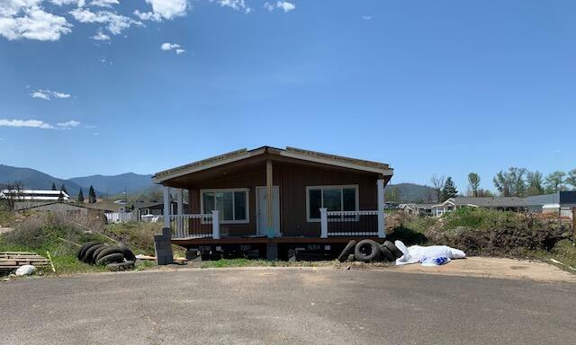 Property Photo:  333 Mountain View #112 Drive  OR 97540 