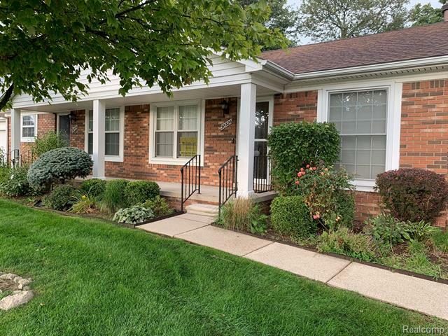 Property Photo: 38326 Maple Forest Boulevard W 92 MI 48045