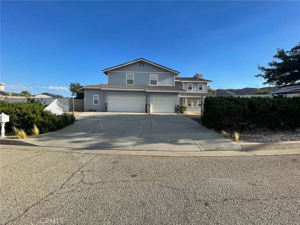 Property Photo:  6122 Parker Drive  CA 93551 