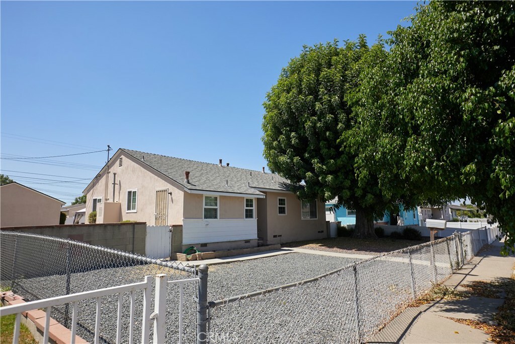 Property Photo: 1113 S Pine Drive CA 92833