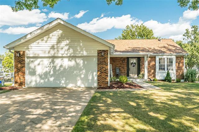 Property Photo: 2524 Westglen Farms Drive MO 63011