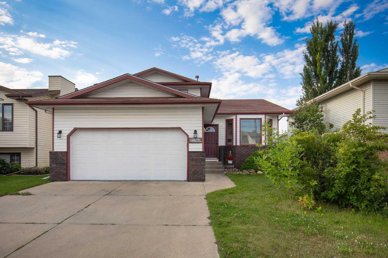 Property Photo:  156 Dixon Crescent  AB T4R 2H5 